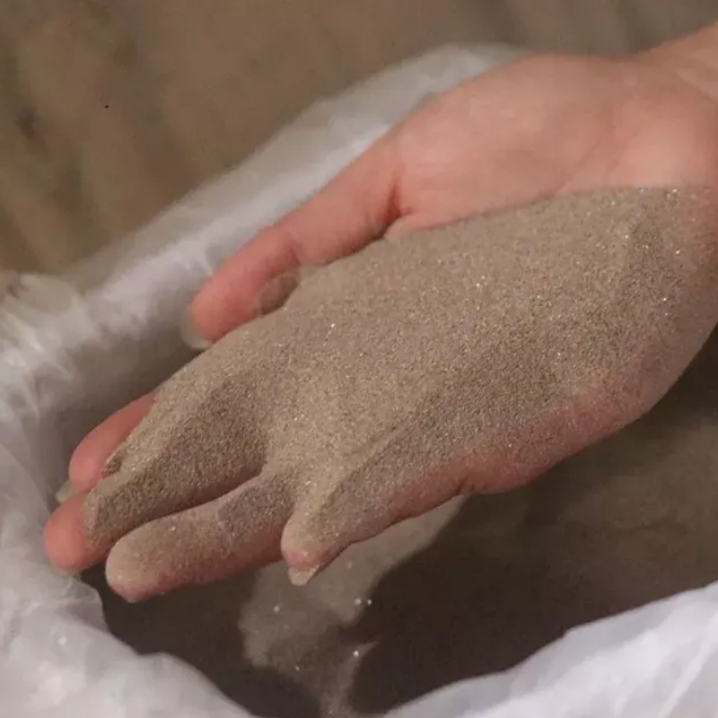 Point de fusion réfractaire du sable 2340°C de Zircon pour les fours à hautes températures